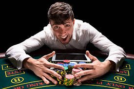 Filipino player celebrating a big win on win2max apk slot game